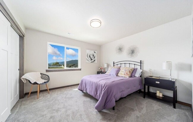 Building Photo - 2728 N Neptune street