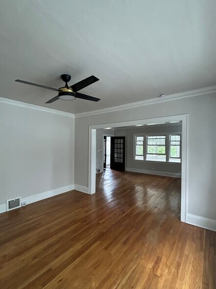 Building Photo - 12622 Mount Overlook Ave