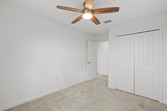 Building Photo - 14275 Oviedo Pl