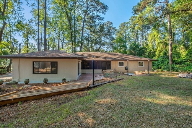 Building Photo - 7916 Skipper Ln