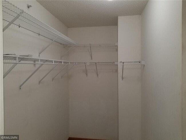 Building Photo - 949 Old Steine Cir