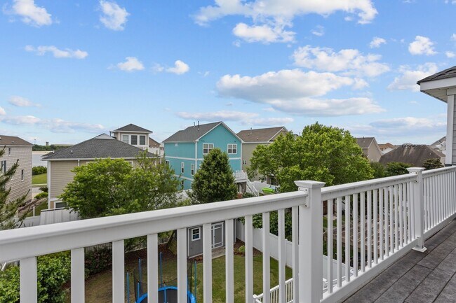 Building Photo - Welcome to your dream home in Norfolk, Virginia!