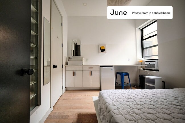 Building Photo - 17-16 Linden St