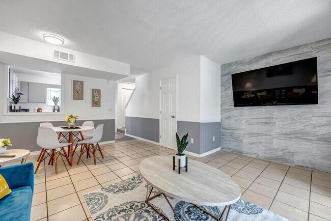 Building Photo - 111 E 1st St