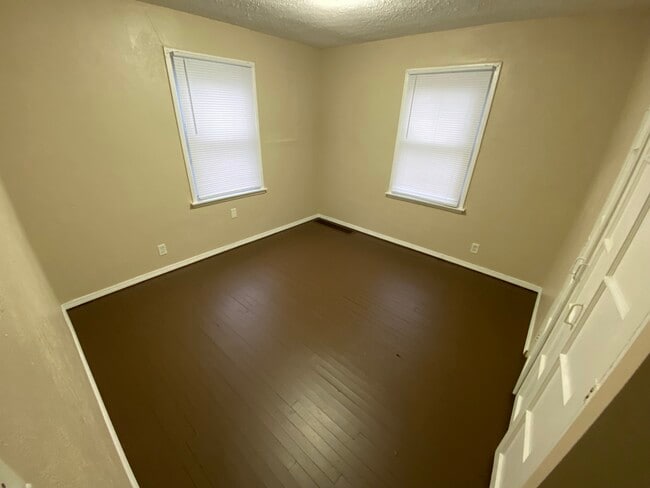 Building Photo - 1617 N Adams St