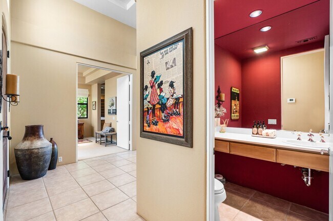 Building Photo - 78760 Cabrillo Way