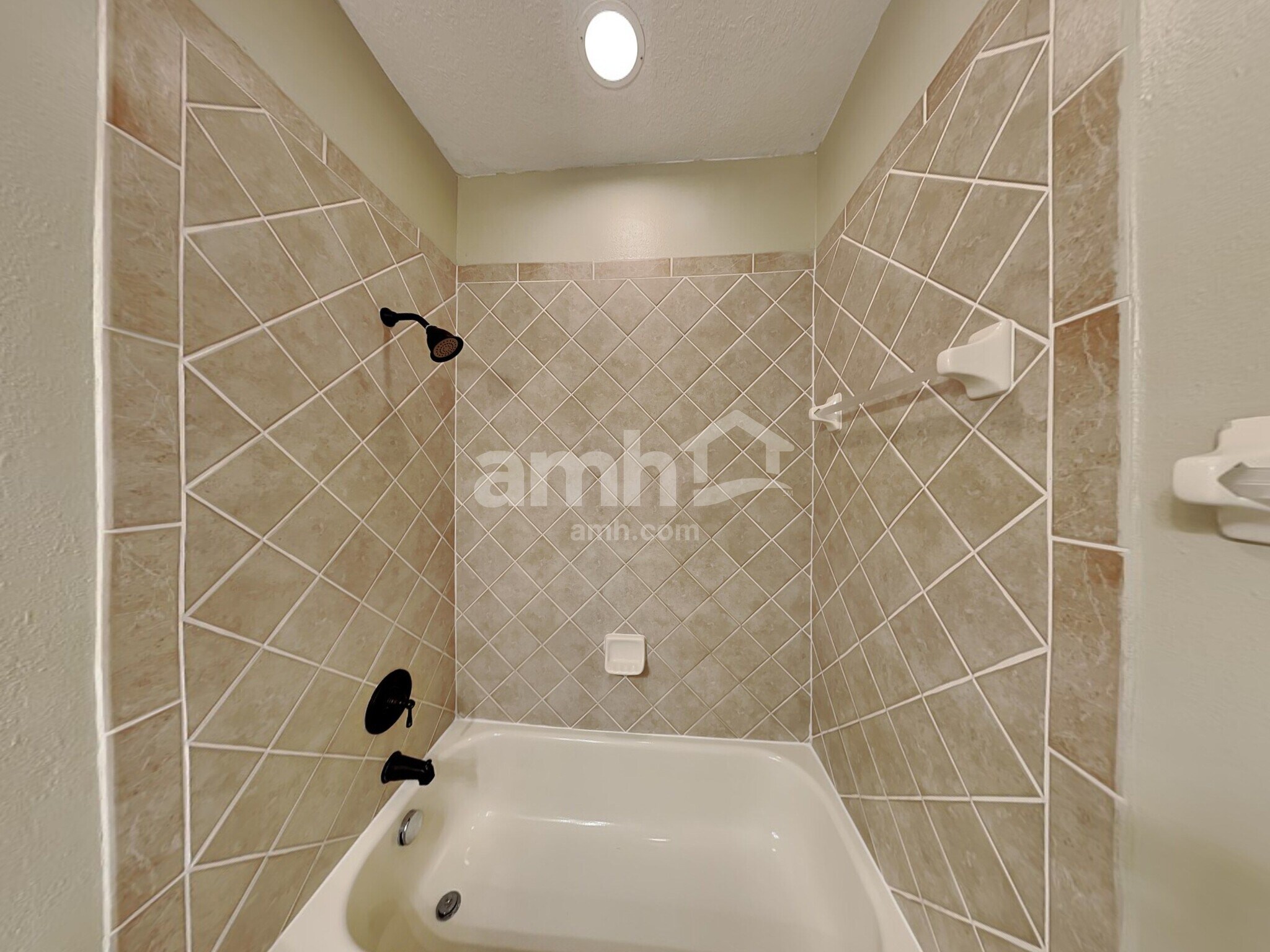 Building Photo - 8241 Dunham Station Dr