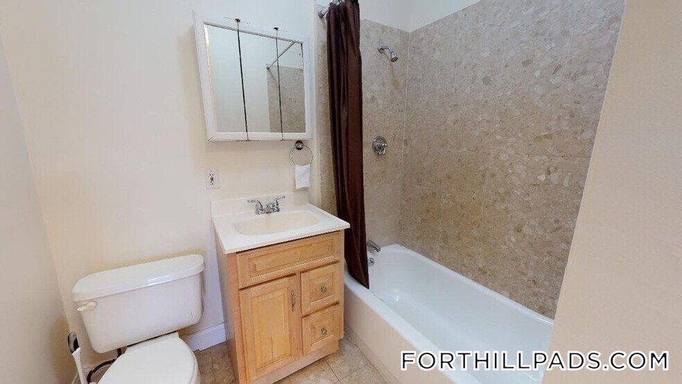 Building Photo - 149 Centre St