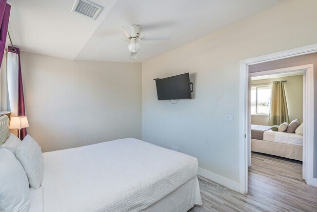 Building Photo - 3954 Keystone Ct