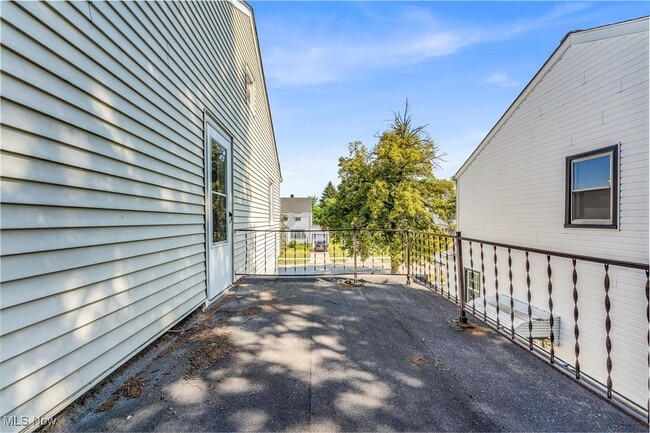 Building Photo - 21670 Wilmore Ave