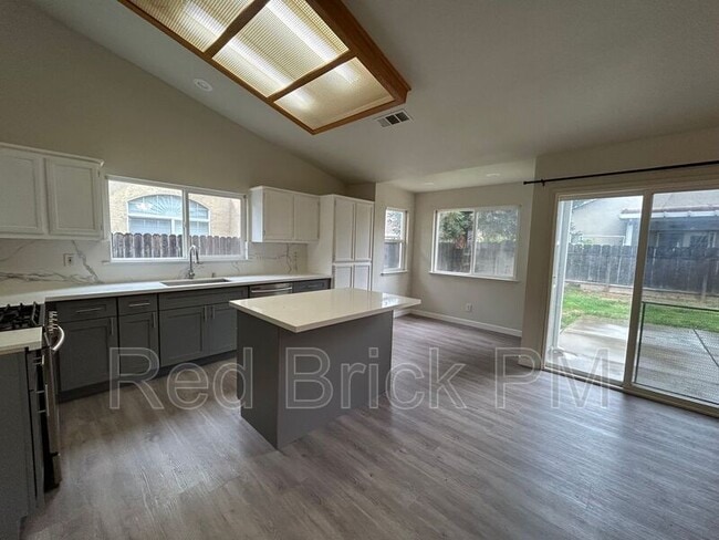 Building Photo - 2123 Princeville Ct