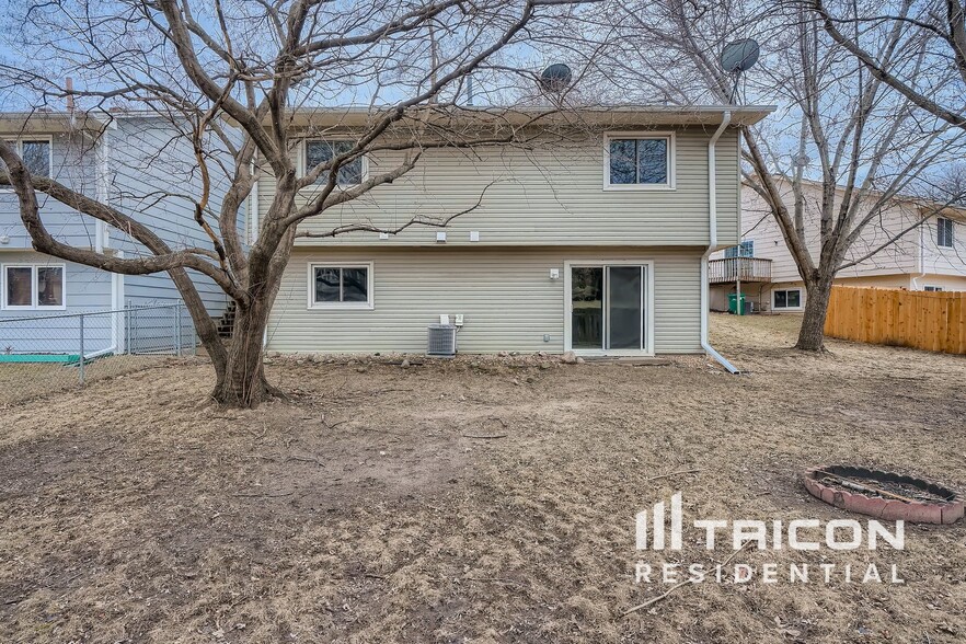 Building Photo - 1814 Lacota Ln