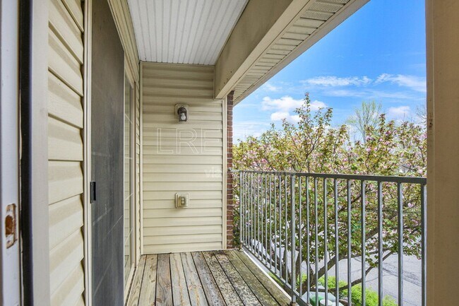 Building Photo - 8439 Grand Trevi Dr
