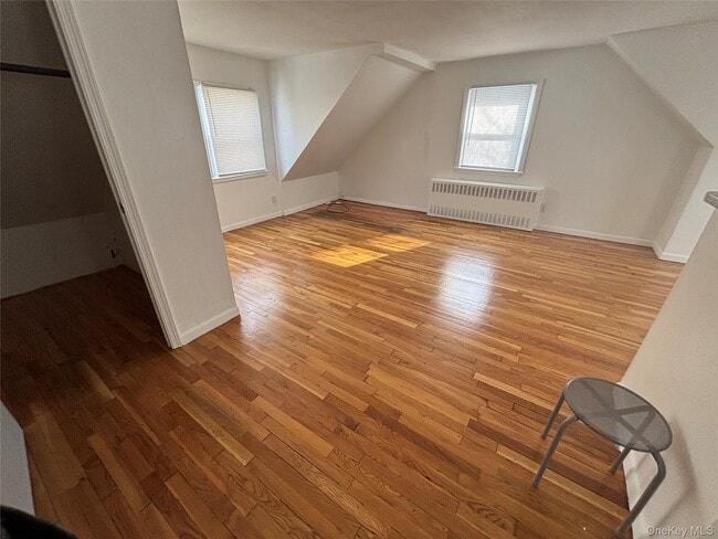 Building Photo - 528 Cameron St