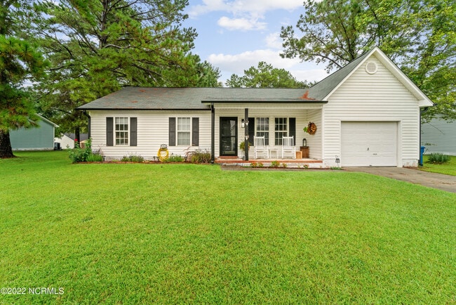 Primary Photo - 128 Sweet Water Dr