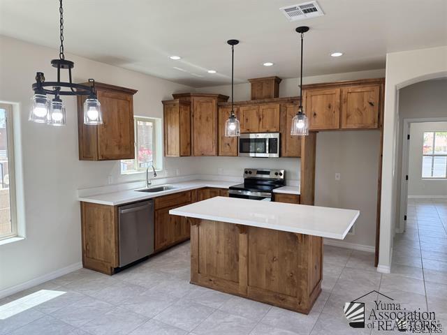 Building Photo - 3400 S Ave 7 E