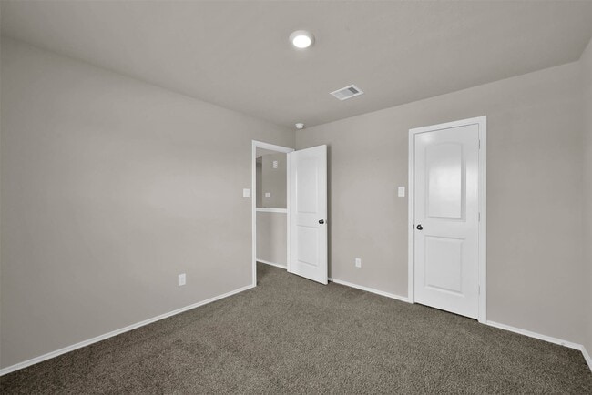 Building Photo - 9269 Inland Leather Ln