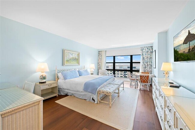 Building Photo - 5000 N Ocean Blvd