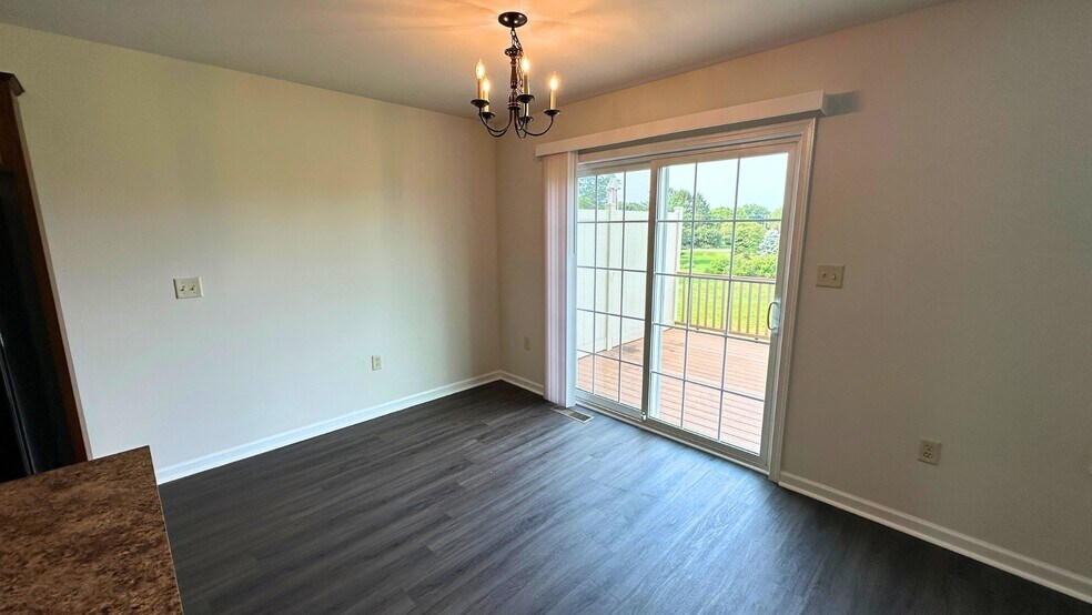 Building Photo - 210 Mount Olive Ln