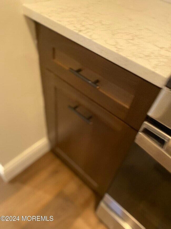 Building Photo - 66 Holly Dr