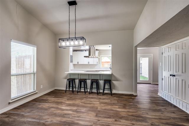 Building Photo - 5096 Thompson Dr
