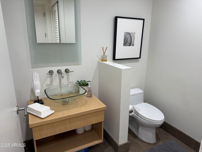 Building Photo - 15215 N Kierland Blvd