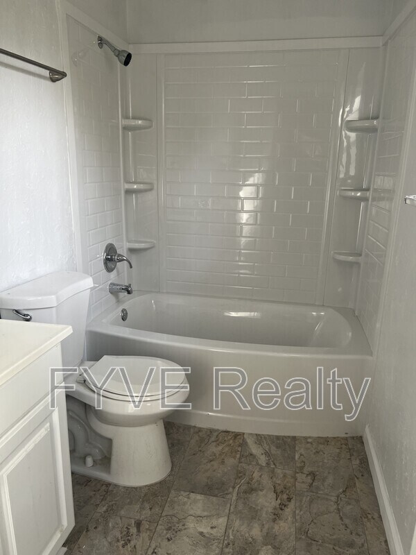 Building Photo - 13 Indian Trail