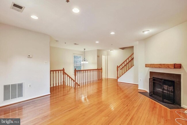 Building Photo - 11801 Rockaway Ln