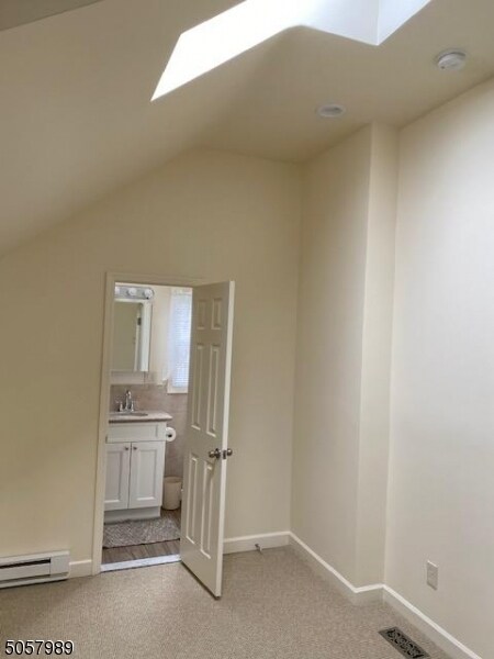 Building Photo - 384 Bloomfield Ave