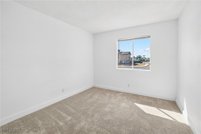 Building Photo - 5111 Orinda Ave