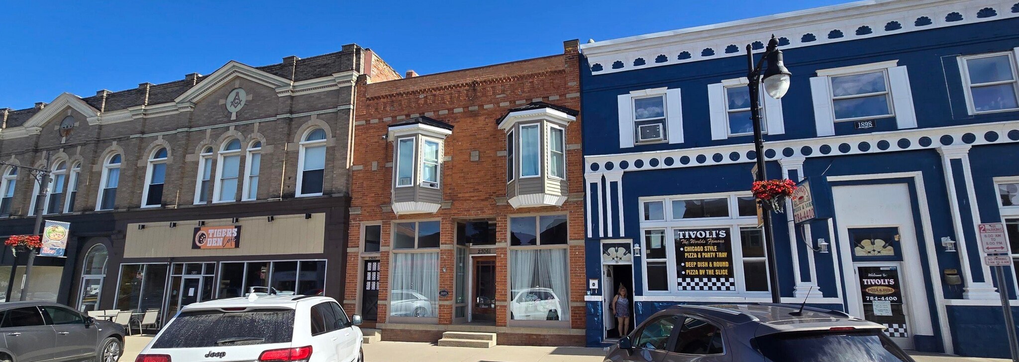 Building Photo - 23057 E Main St