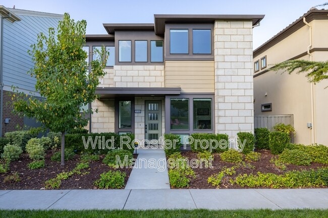 Building Photo - 3500 Forney Wy