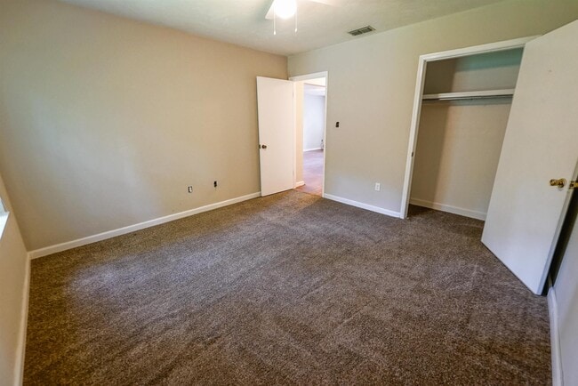 Building Photo - 2230 Mandrell Ct