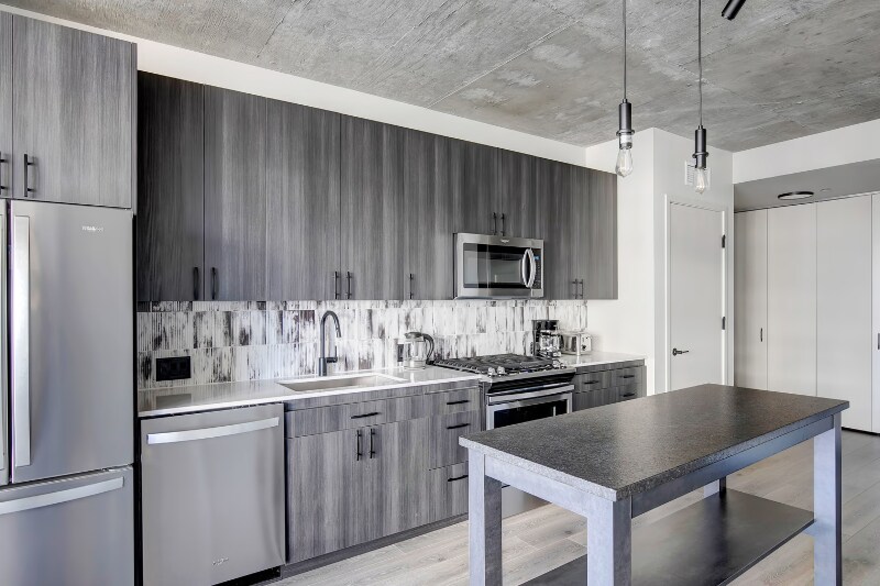 Building Photo - 222 N Ada St