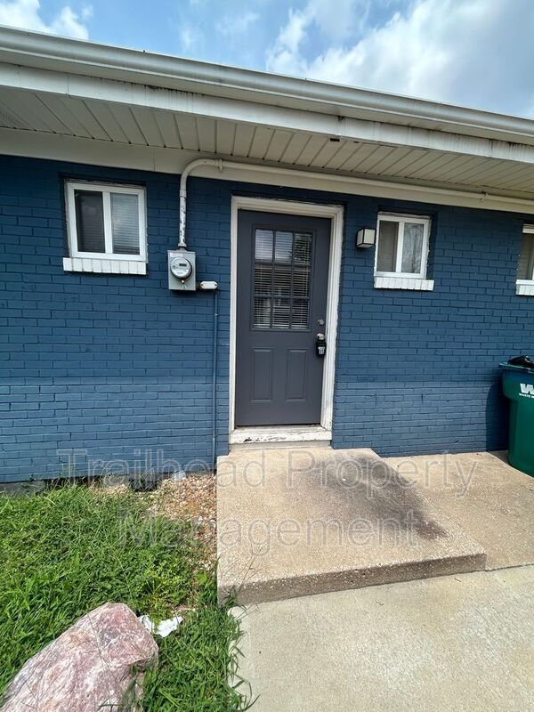 Building Photo - 4206 Lloyd St