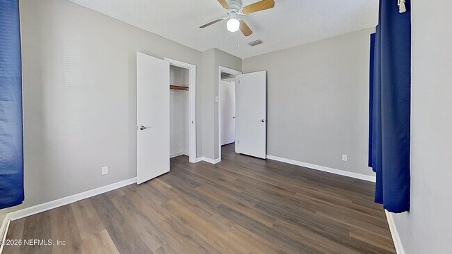 Building Photo - 1728 Lawson Rd