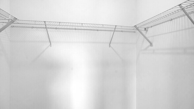 Building Photo - 13634 Logan Pl