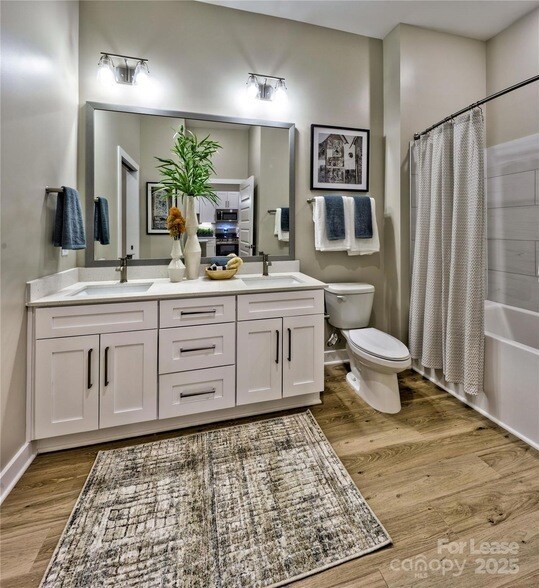 Building Photo - 8501 University Executive Park Dr