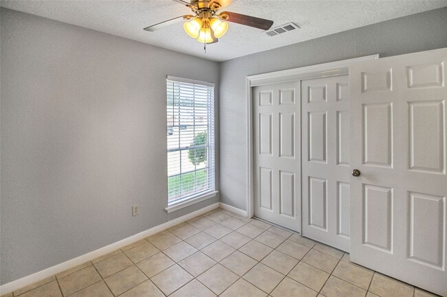 Building Photo - 12702 Gotham Dr