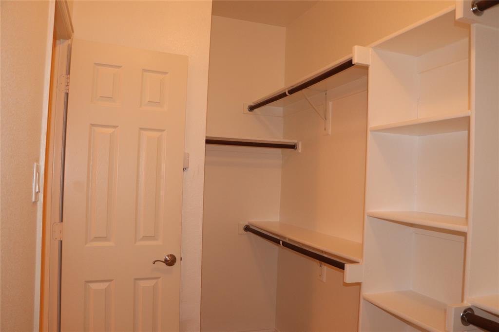 Building Photo - 14209 Sugar Hill Dr