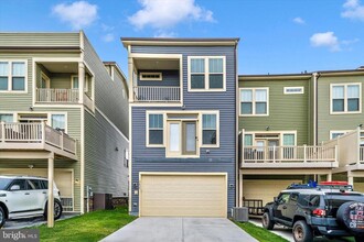 Building Photo - 3635 Stone Barn Dr