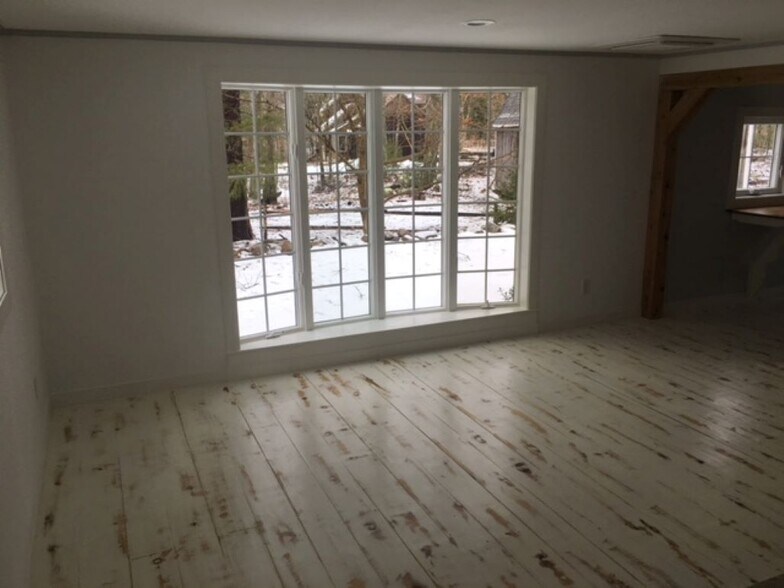 Building Photo - 369 Gravelly Hill Rd