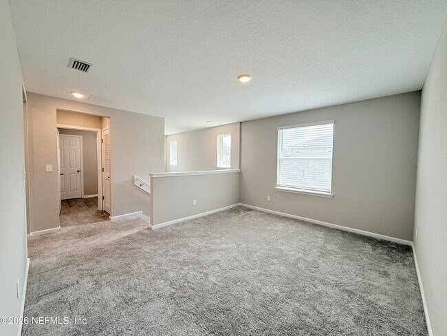 Building Photo - 878 Cedar Slough Dr