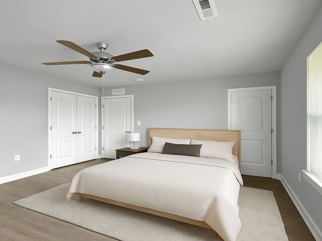 Building Photo - Charming 3BR/2BA Renovated Duplex | Ranch-Style Living in Colonial Gardens