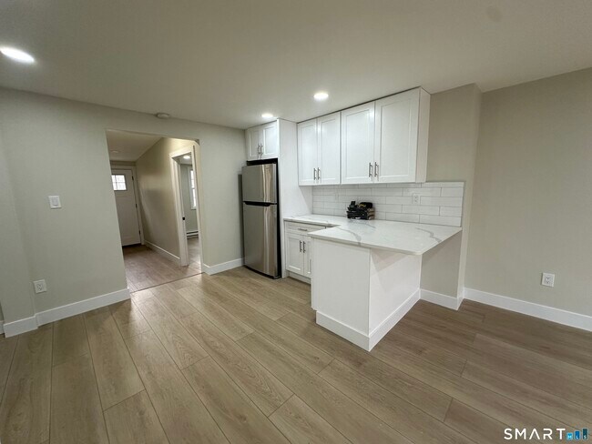 Building Photo - 49 Dodgingtown Rd