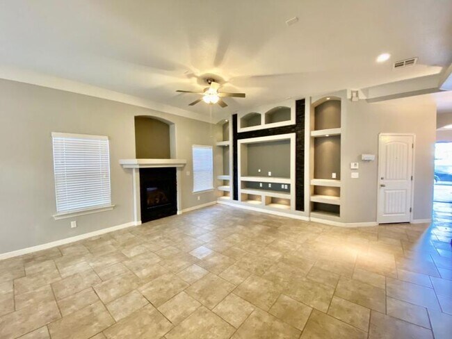 Building Photo - 2233 Amber Point Pl