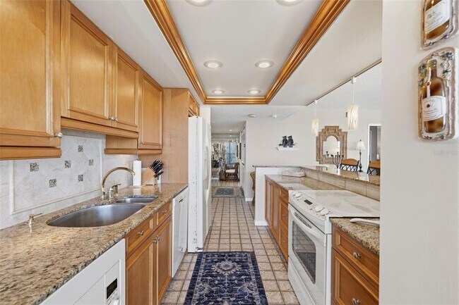 Building Photo - 9495 Blind Pass Rd