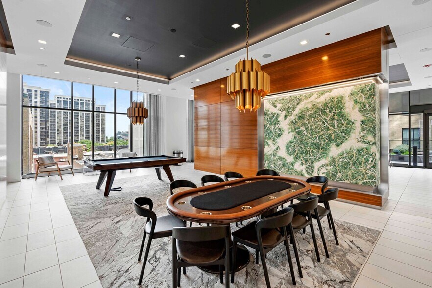 Building Photo - 1342 S Michigan Ave