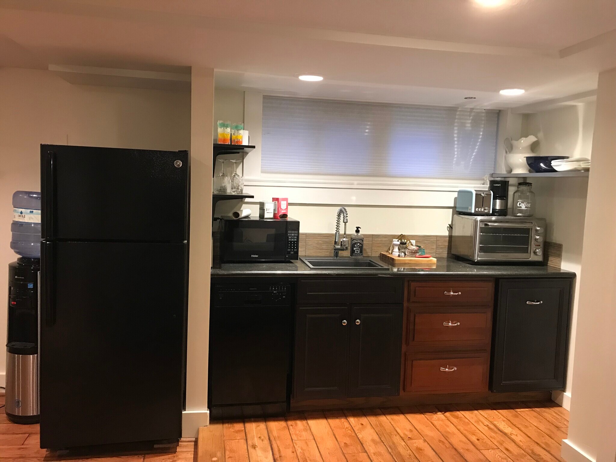Kitchenette - 5029 SE Taylor St