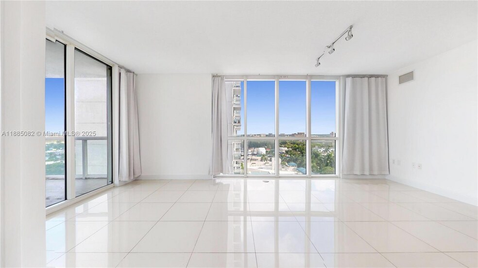 Building Photo - 1861 NW South River Dr